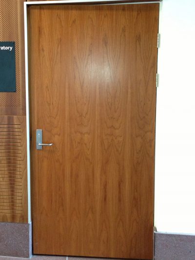 Fire-rated doors — Timber veneer door